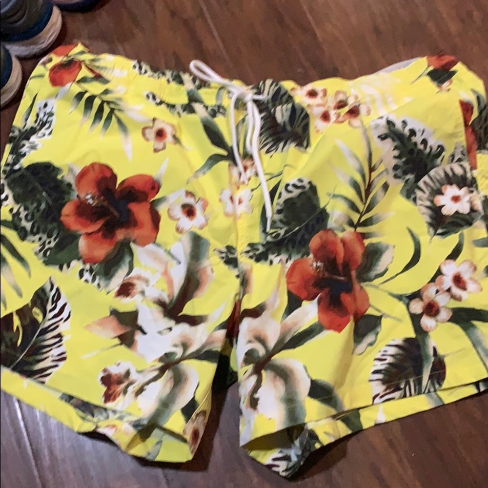 Jcrew 6” eco stretch swim shorts